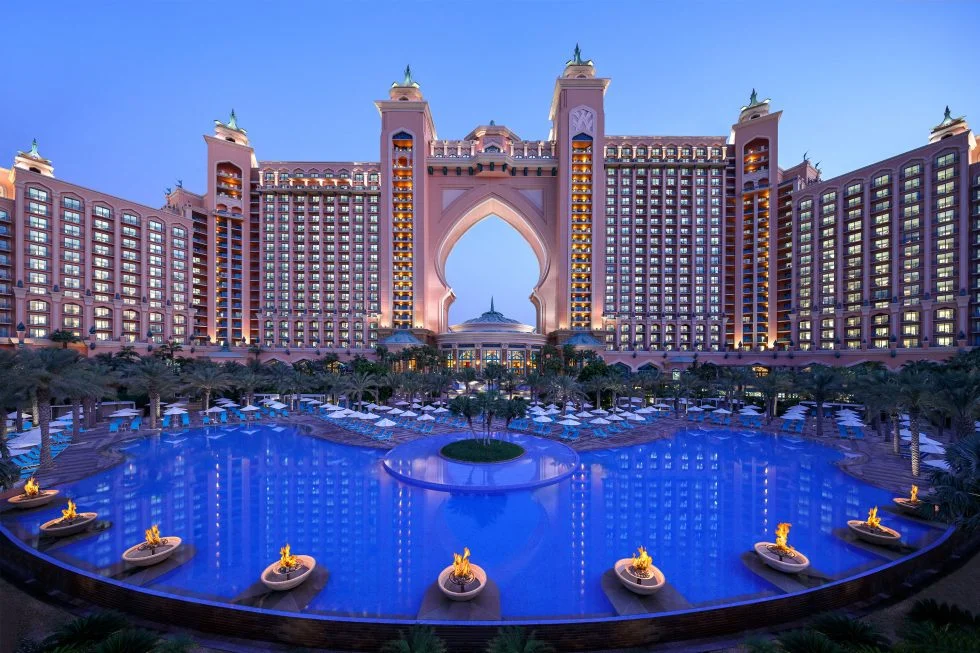The Ultimate Guide to Hospitality Careers in the UAE(2025)